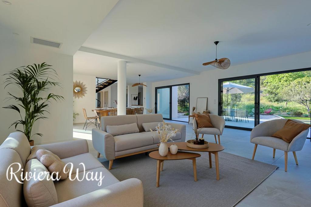 6-комн. вилла в Ле План-де-ла-Тур, фото №4, объявление №104480208