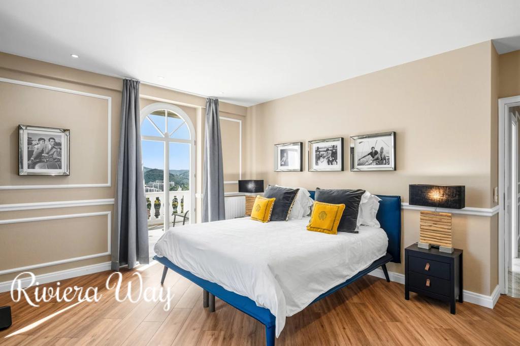 8-комн. вилла в Мандельё-ла-Напуле, фото №6, объявление №104510742