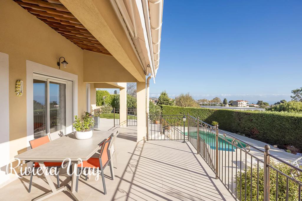 Вилла в Сен-Лоран-дю-Вар, фото №2, объявление №104619774