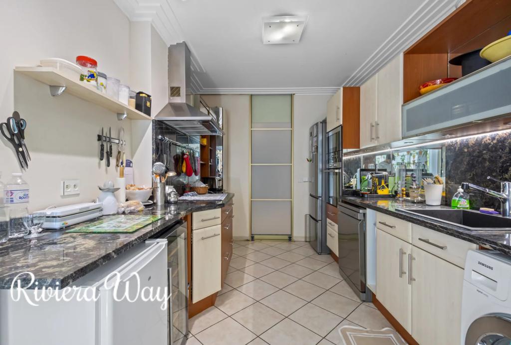 4-комн. квартира в Ле-Канне, фото №1, объявление №104254878