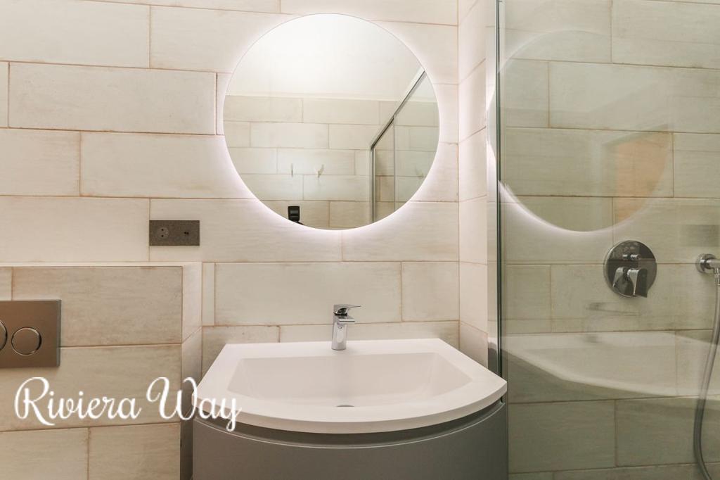 4-комн. квартира в Ницце, 131 м², фото №2, объявление №99250536