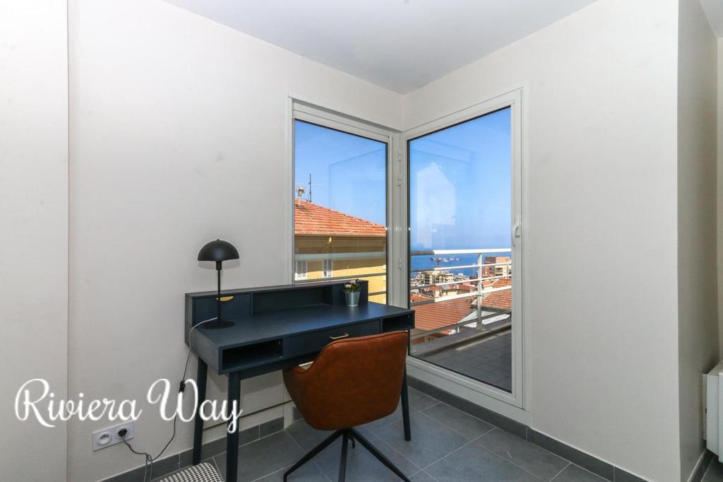 5-комн. пентхаус в Босолее, 92 м², фото №1, объявление №99250326