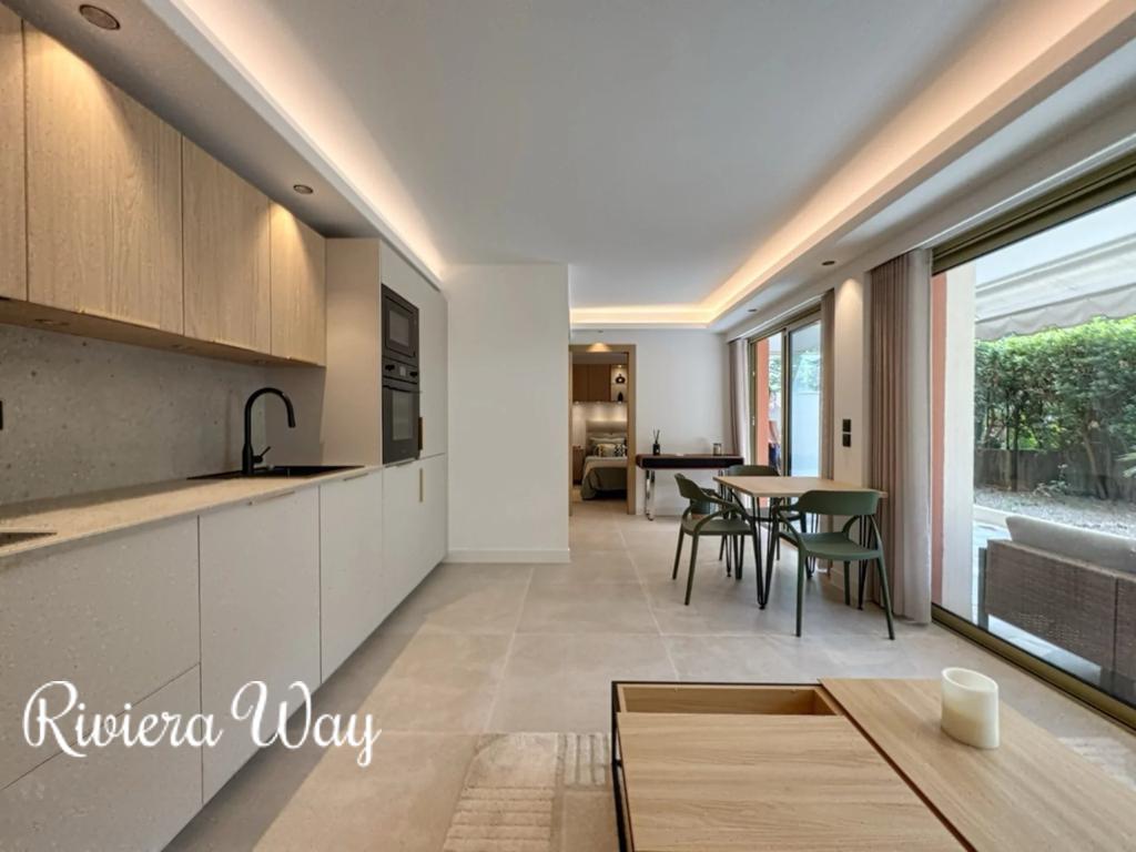 2-комн. квартира в Калифорни Пезу, фото №3, объявление №104604990