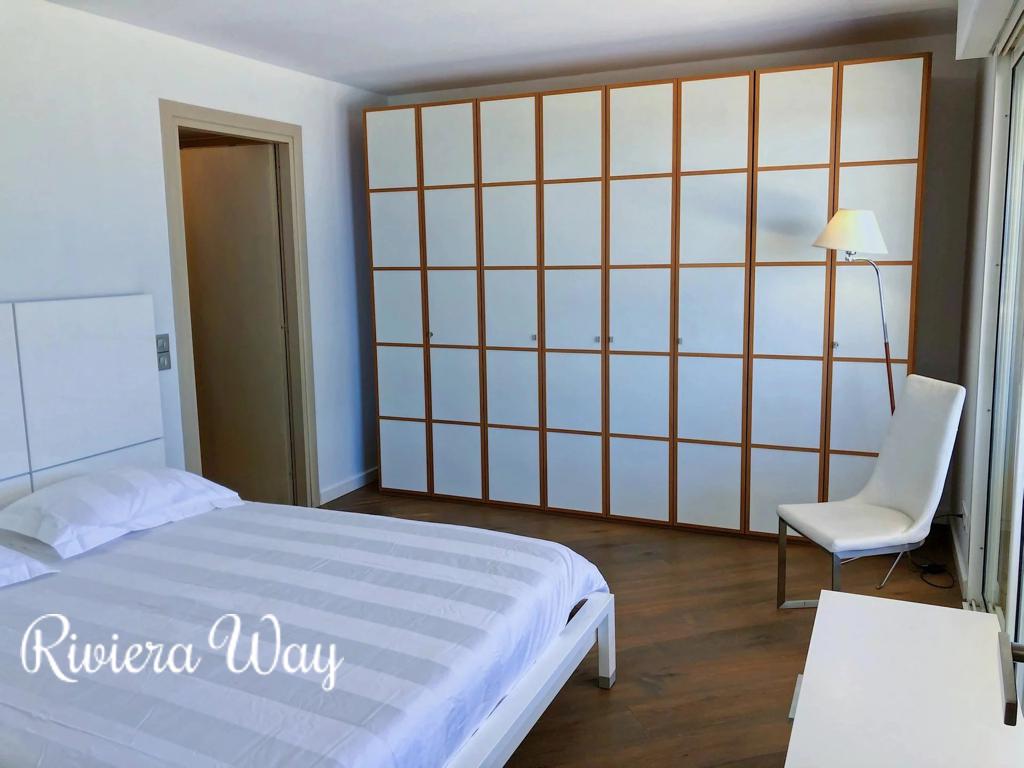 5-комн. квартира в Ле-Канне, фото №2, объявление №104508306