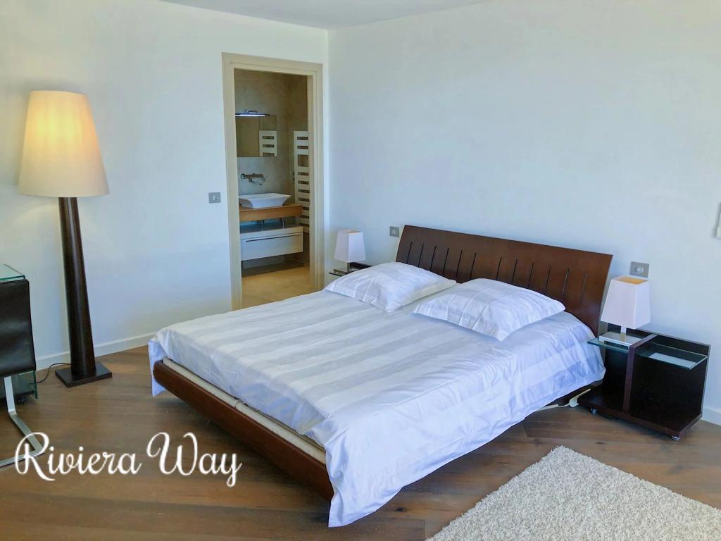 5-комн. квартира в Ле-Канне, фото №1, объявление №104508306