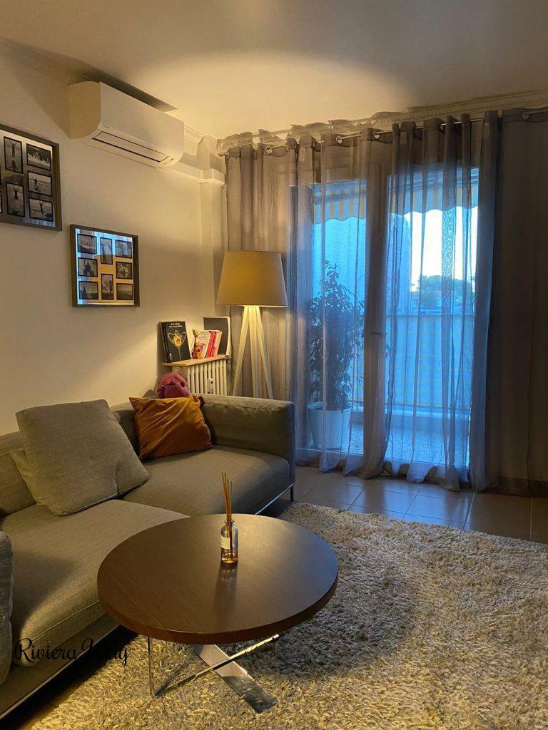 Квартира в Ницце, 38 м², фото №1, объявление №106822212