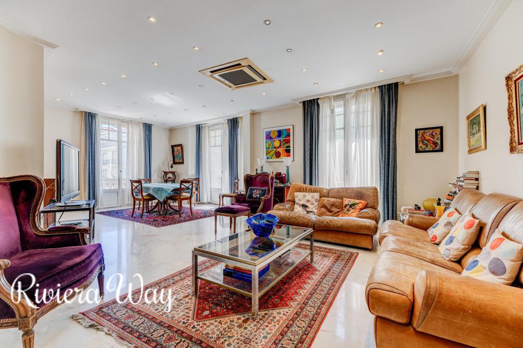4-комн. квартира в Каррэ д'Ор (Золотом Квадрате), 141 м², фото №1, объявление №106035552