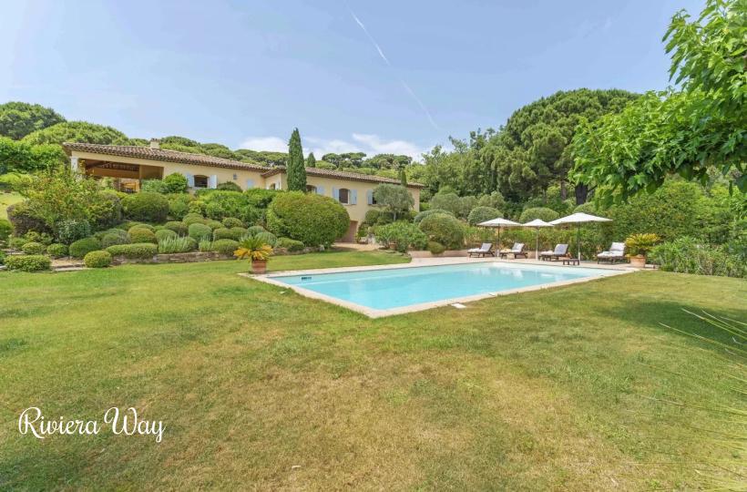 Вилла в Ла Круа-Вальме, 283 м², фото №1, объявление №104698608