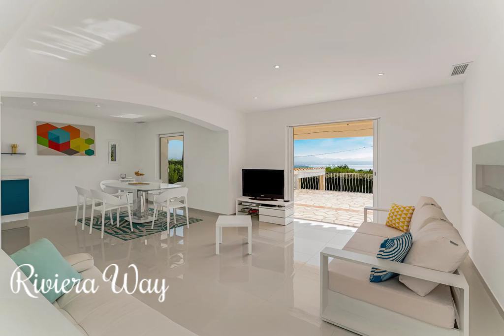 4-комн. вилла в Фрежюсе, фото №4, объявление №104479998