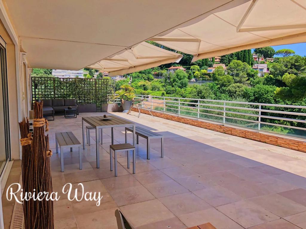 5-комн. квартира в Ле-Канне, фото №6, объявление №104508306