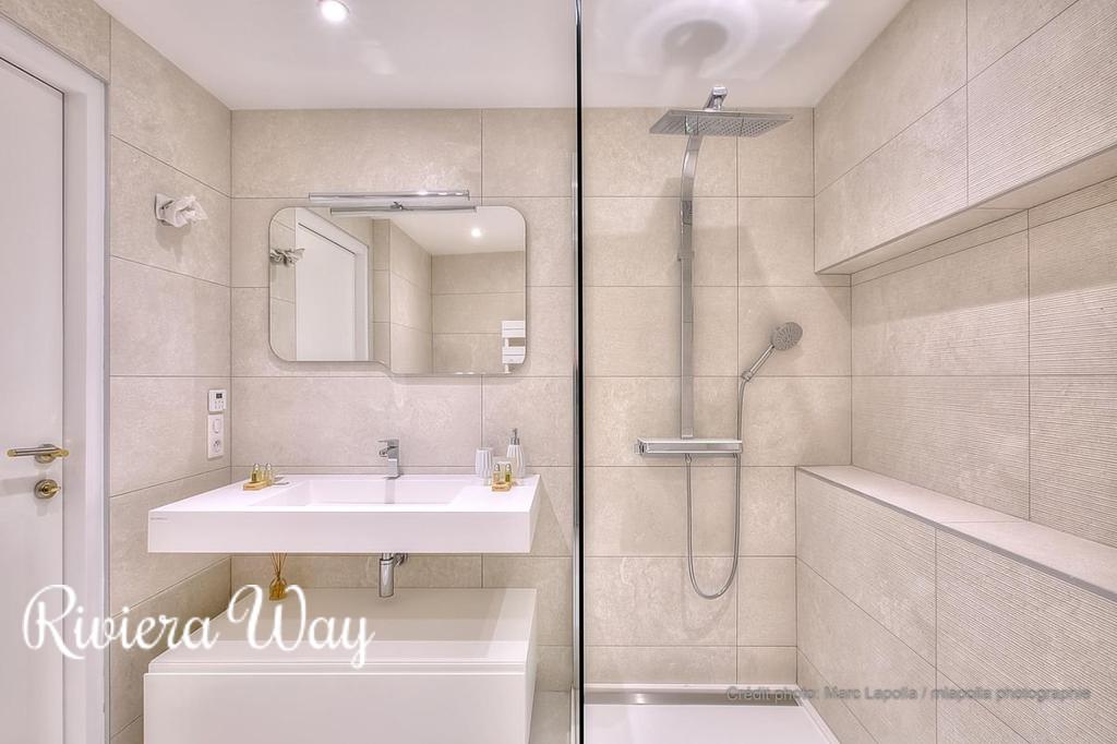 4-комн. квартира на набережной Круазет (Канны), 121 м², фото №7, объявление №94405374