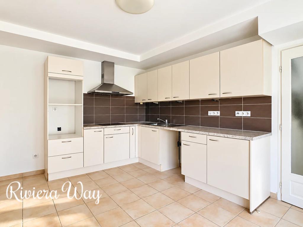 9-комн. вилла в Ла Рокет-Сюр-Сиань, 42 м², фото №7, объявление №107198364