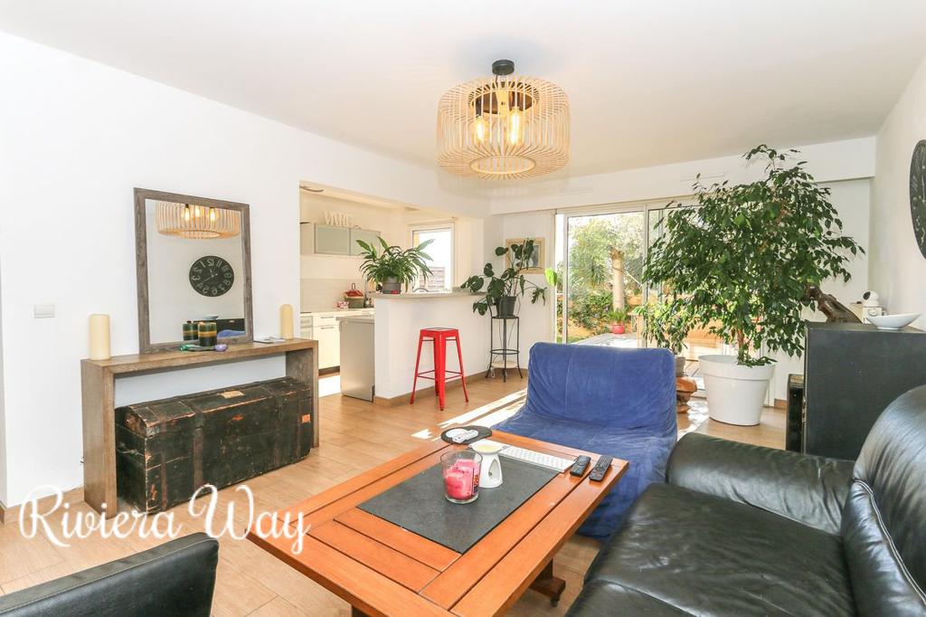3-комн. квартира в Эзе, 71 м², фото №4, объявление №104751234