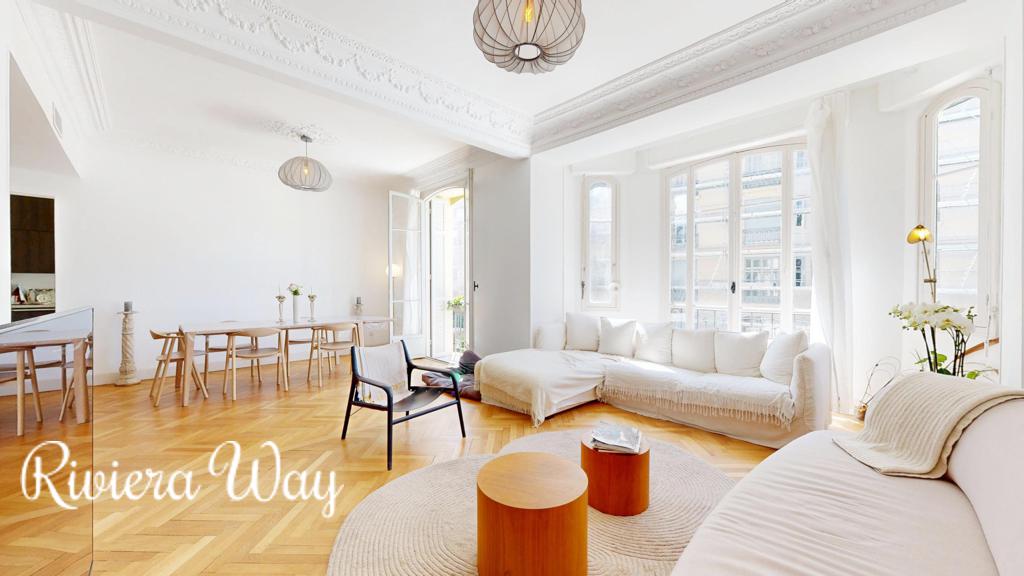 4-комн. квартира в Ницце, 105 м², фото №1, объявление №105969234