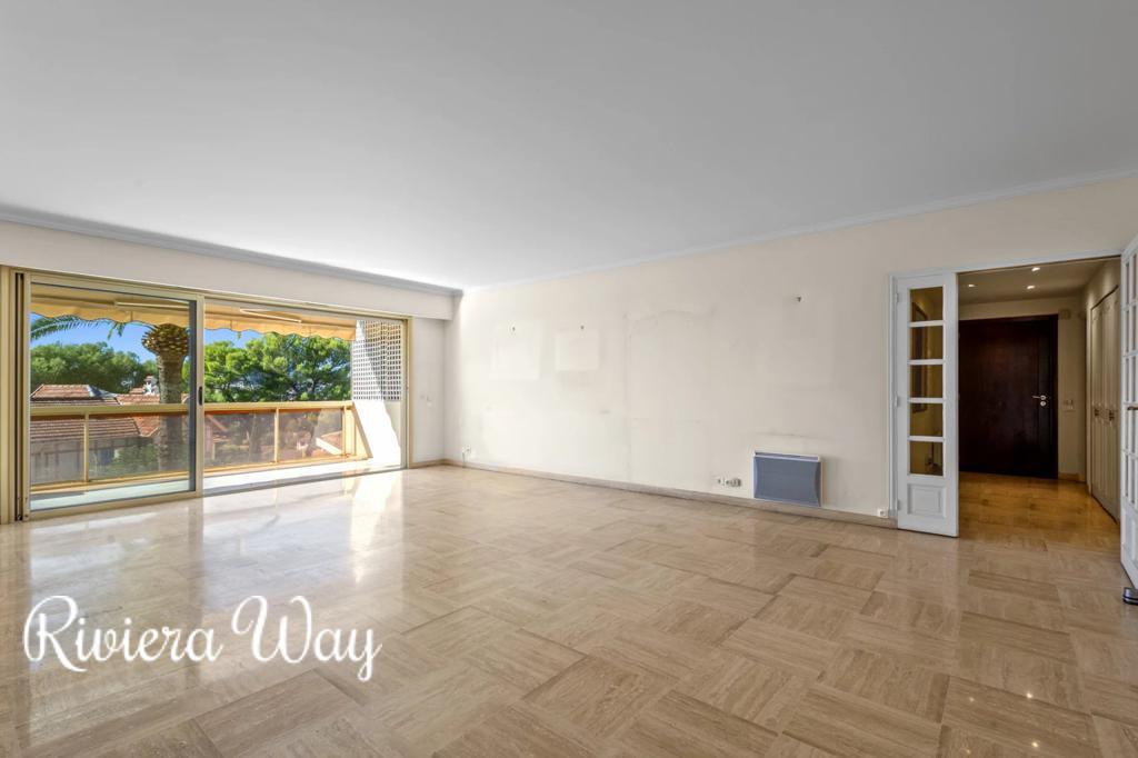 4-комн. квартира в Ле-Канне, фото №1, объявление №104520528