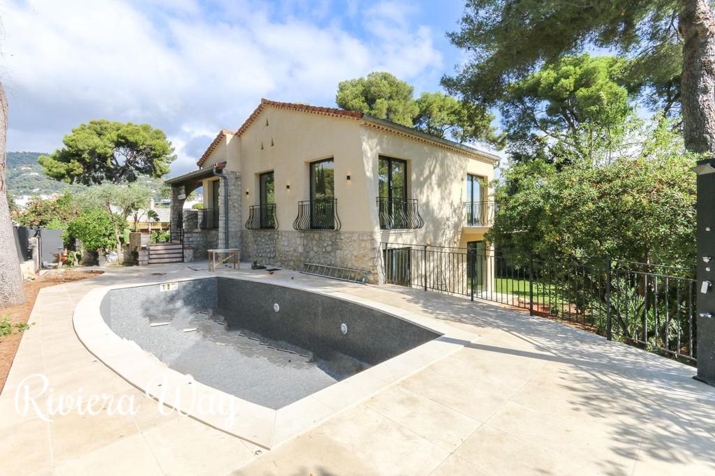 5-комн. вилла в Рокебрюн — Кап-Мартен, 245 м², фото №1, объявление №94405290