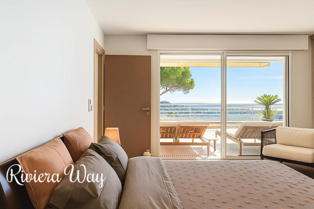 5-комн. квартира в Ле-Канне, фото №9, объявление №104508306