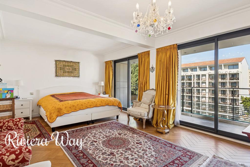 6-комн. квартира в Каннах, фото №1, объявление №104428842