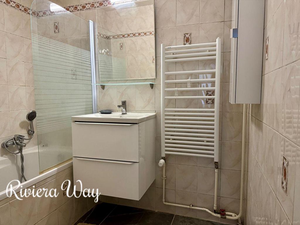 3-комн. квартира в Антибе, 65 м², фото №5, объявление №103961928