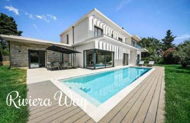 8-комн. вилла в Мужене, 400 м²