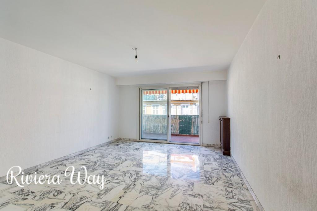 6-комн. квартира в Ницце, 83 м², фото №1, объявление №104750772
