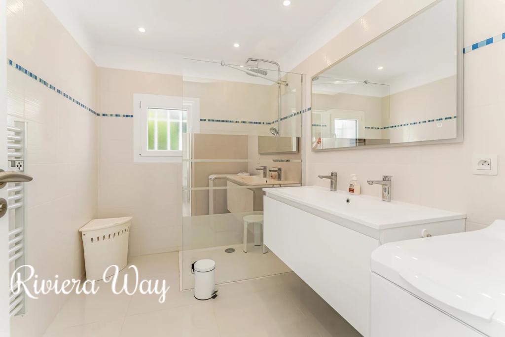 4-комн. вилла в Фрежюсе, фото №9, объявление №104479998