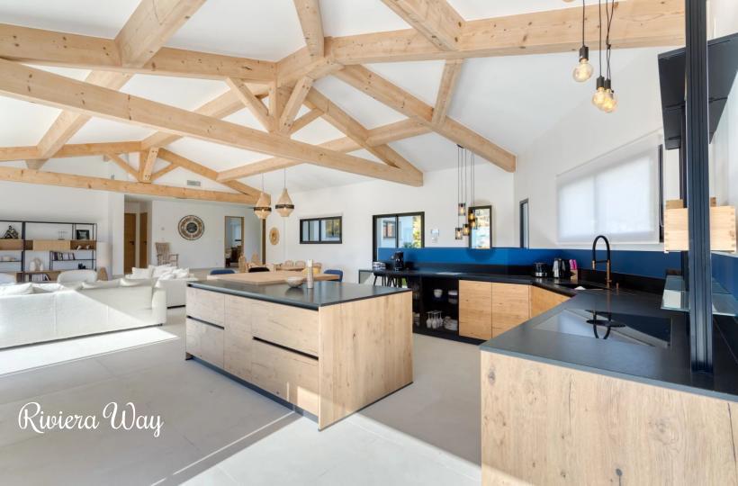 Вилла в Ла Круа-Вальме, 350 м², фото №6, объявление №104697432