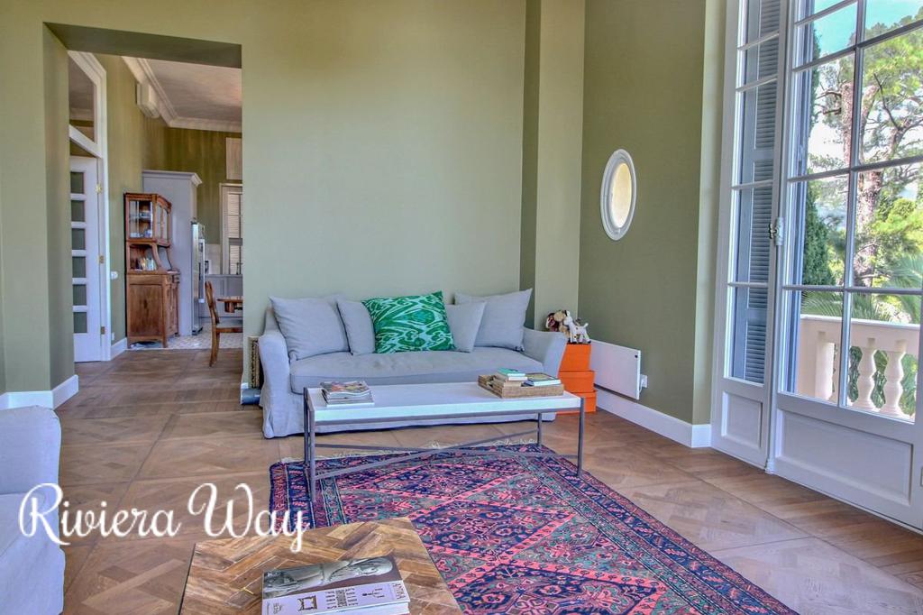 5-комн. квартира в Рокебрюн — Кап-Мартен, 162 м², фото №1, объявление №94404954