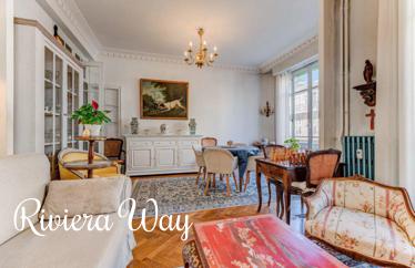 Квартира в на Английской Набережной, 100 м²