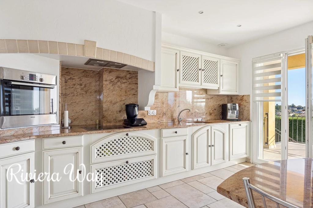 Вилла в Сен-Лоран-дю-Вар, фото №9, объявление №104619774