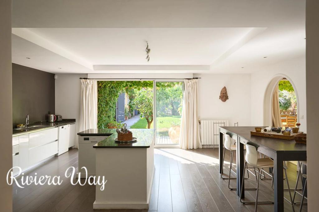 13-комн. вилла в Борм-Ле-Мимоза, фото №7, объявление №104501502