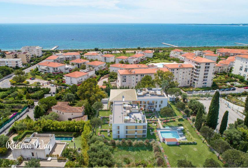 3-комн. квартира в новостройке в Антибе, 85 м², фото №1, объявление №84204414