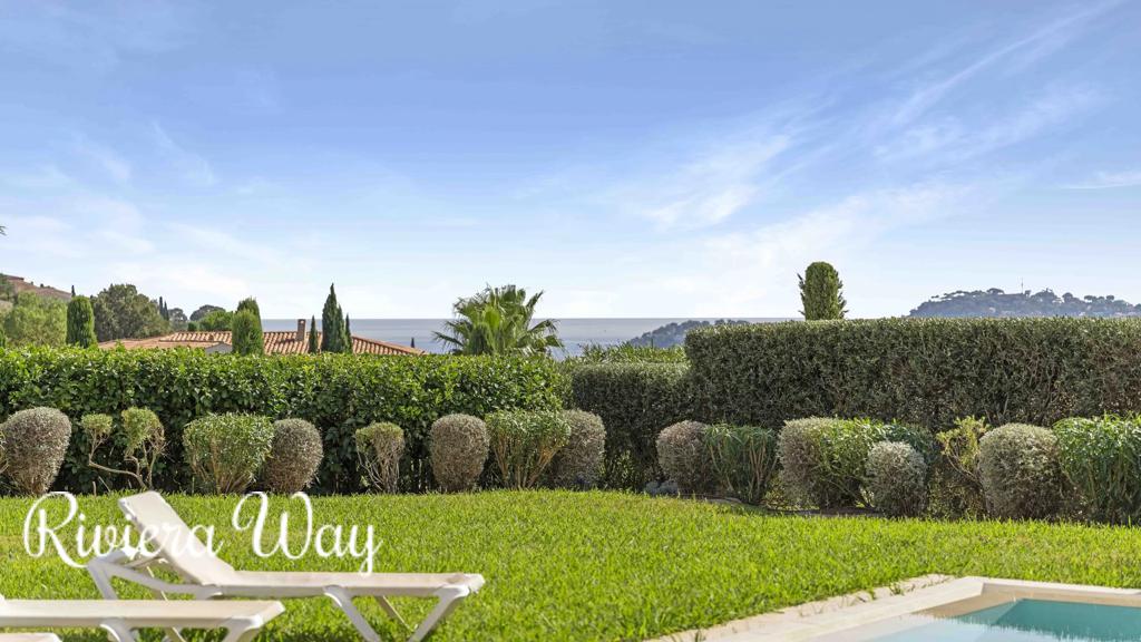 8-комн. вилла в Кавалер-Сюр-Мер, фото №6, объявление №104236272