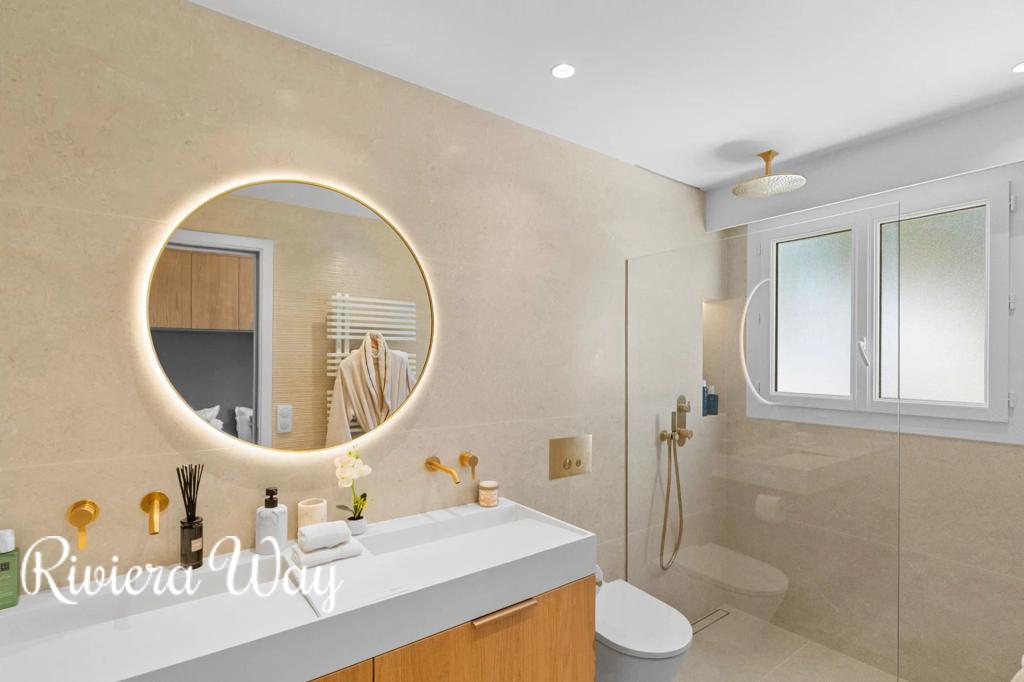 Квартира в Вильфранш-сюр-Мер, фото №8, объявление №103975704