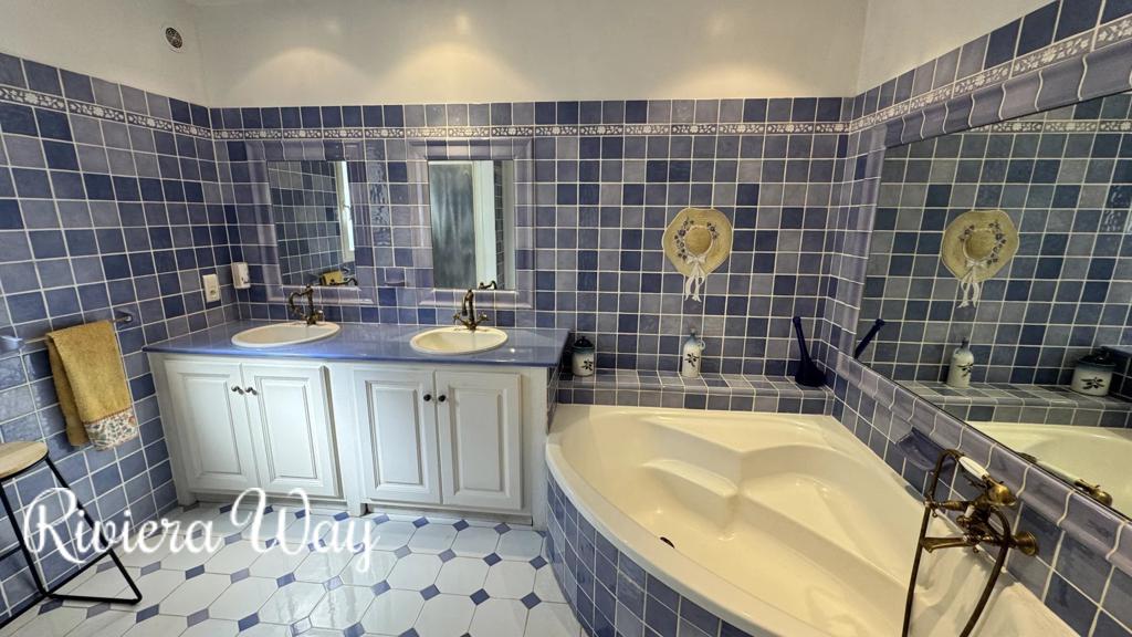 6-комн. коттедж в Сен-Сезэр-Сюр-Сиань, фото №1, объявление №103897416