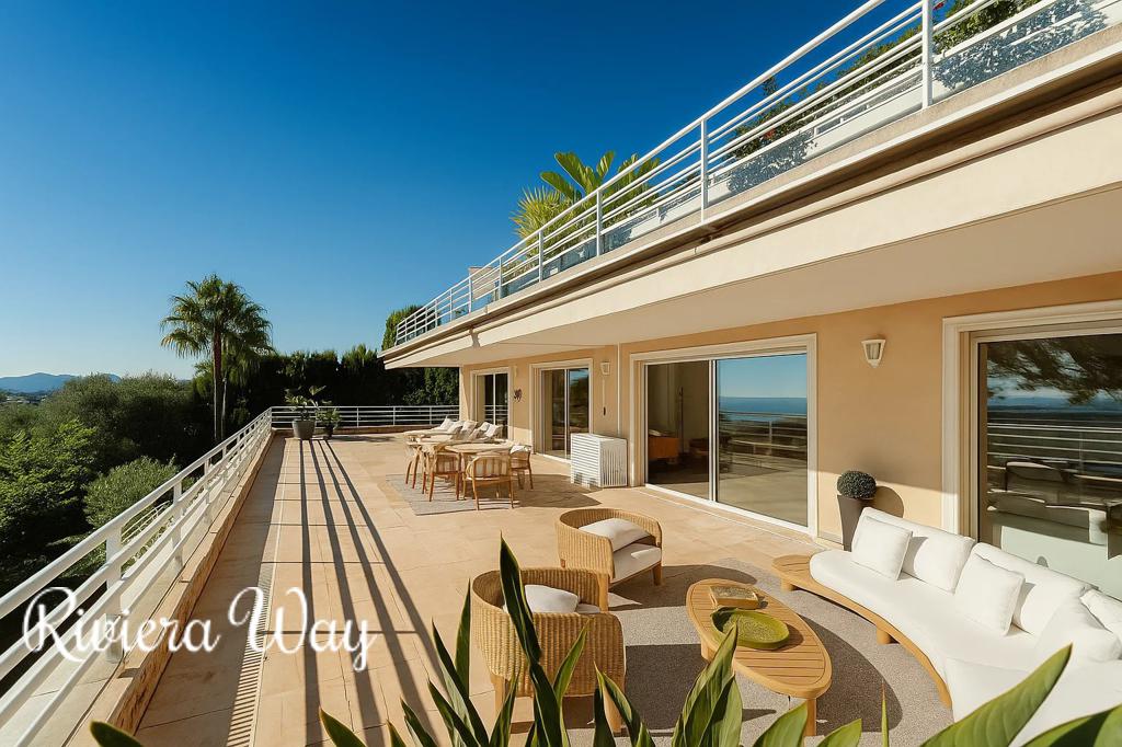 5-комн. квартира в Ле-Канне, фото №2, объявление №104508306