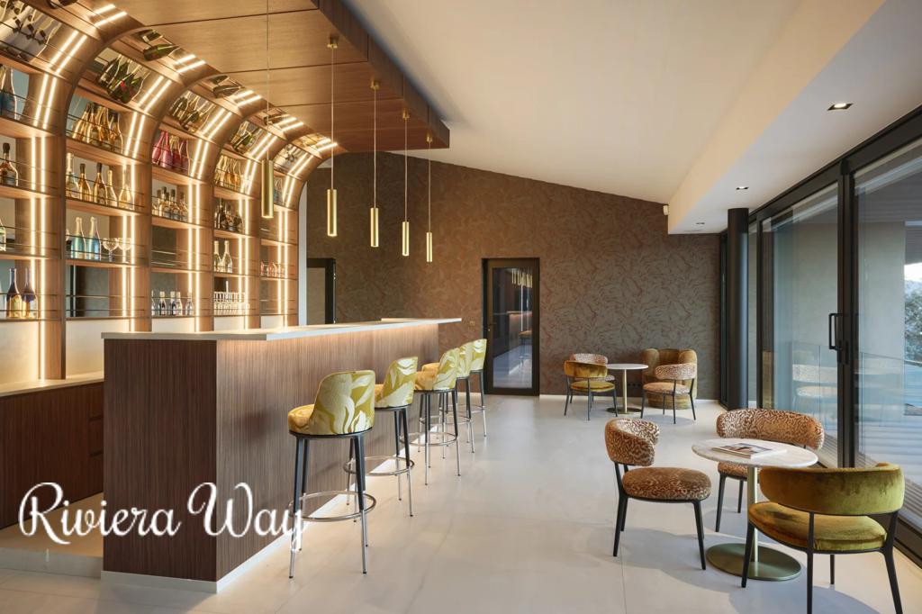 8-комн. вилла в Гассене, фото №2, объявление №104606964