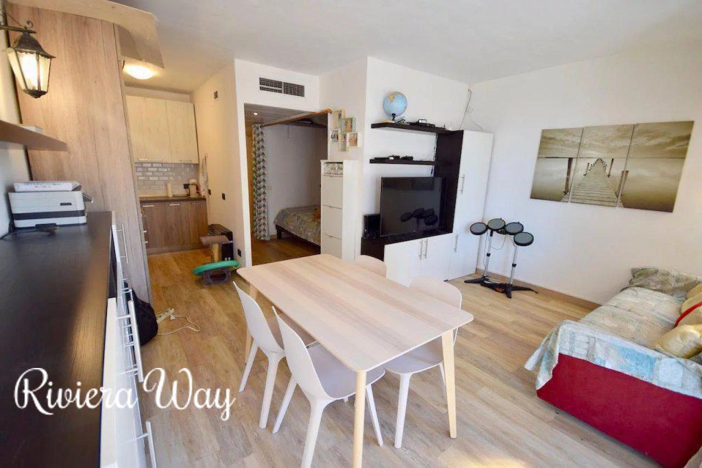 2-комн. квартира в на Английской Набережной, 37 м², фото №3, объявление №106798188