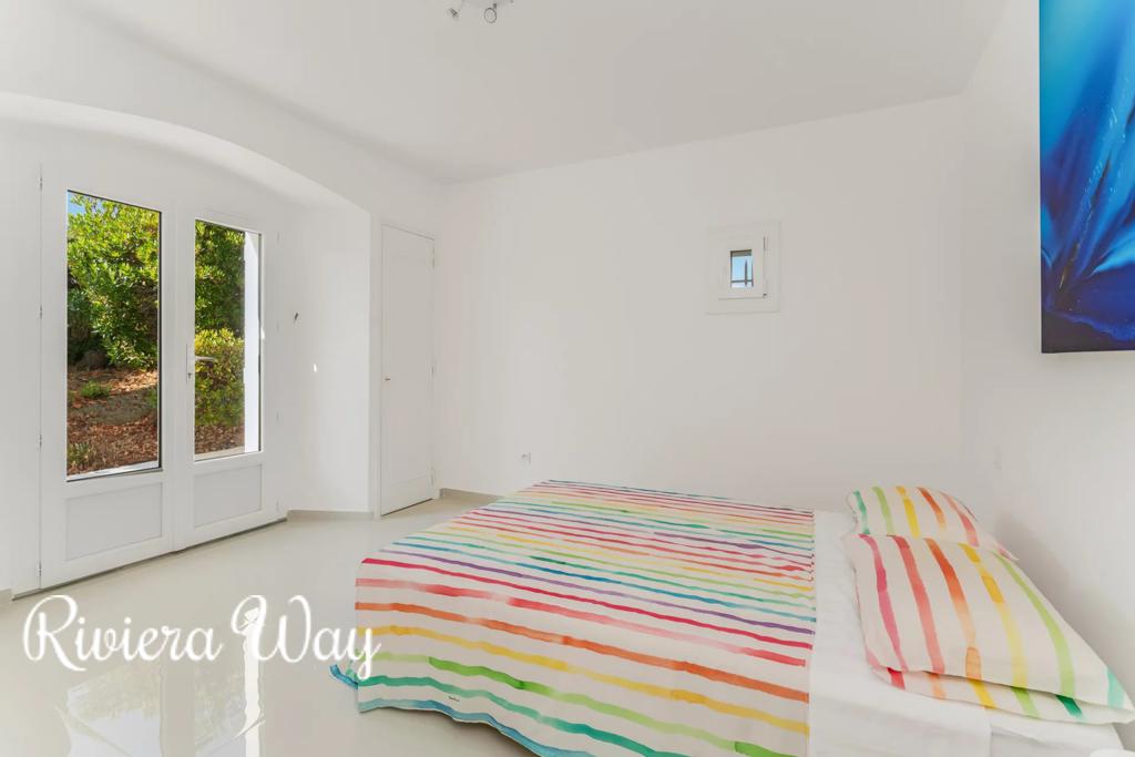 4-комн. вилла в Фрежюсе, фото №3, объявление №104479998