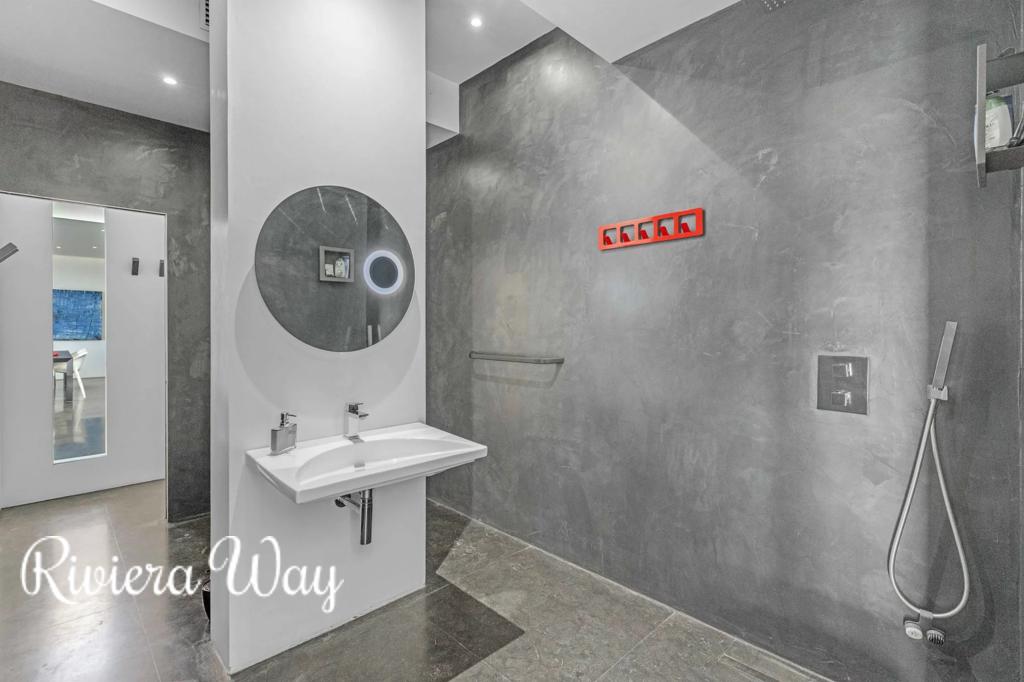 7-комн. вилла в Тулоне, фото №2, объявление №104621454