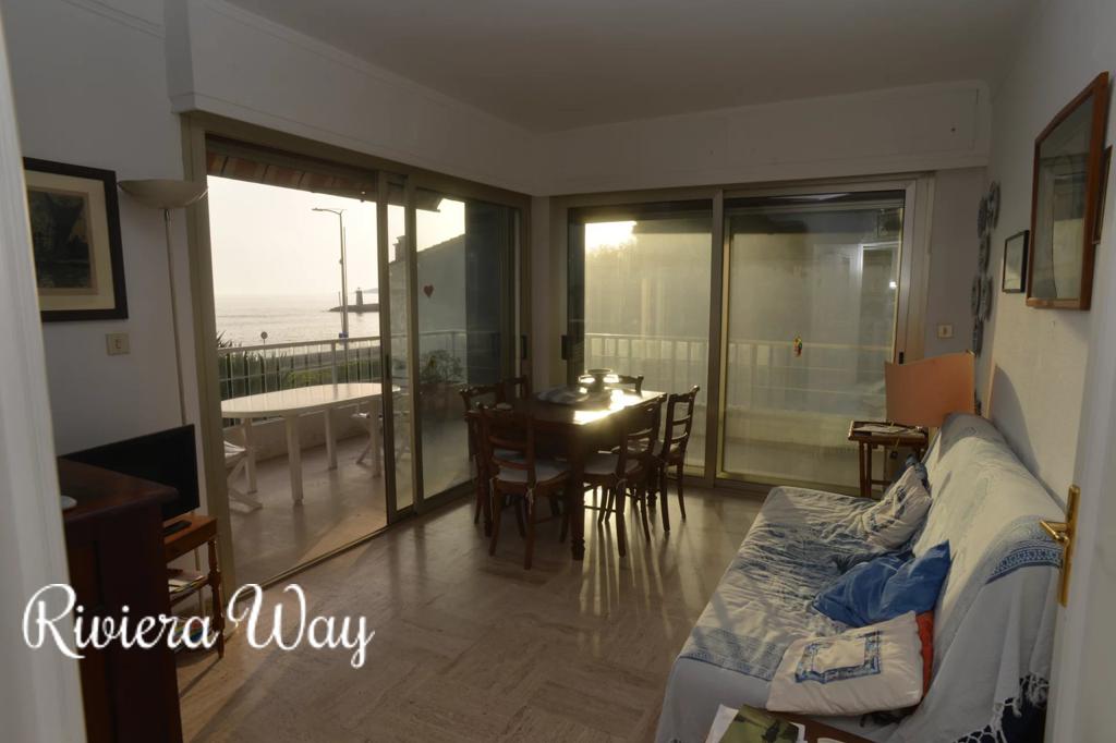 6-комн. квартира в Ментоне, 80 м², фото №1, объявление №103066278