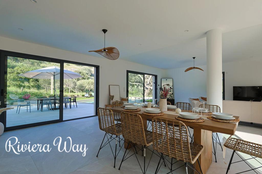 6-комн. вилла в Ле План-де-ла-Тур, фото №5, объявление №104480208