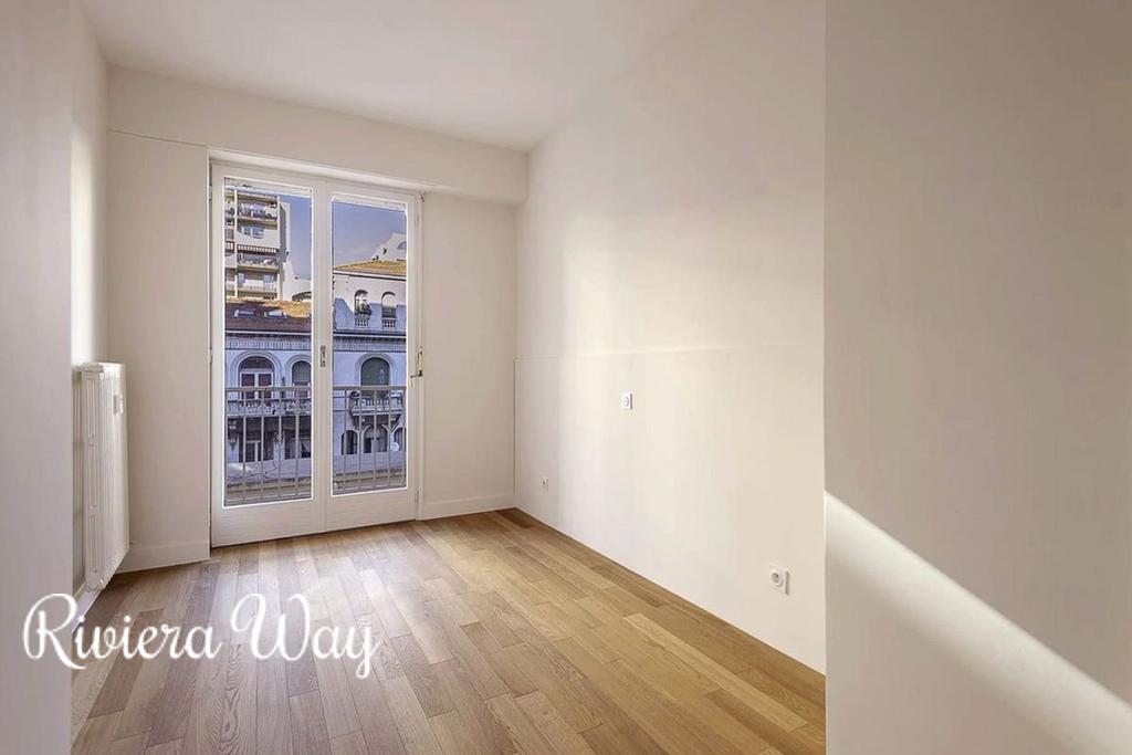 3-комн. квартира в на Английской Набережной, 65 м², фото №7, объявление №104751654