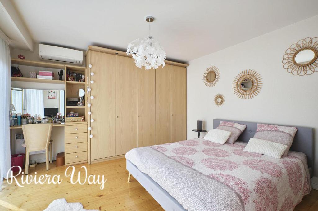 5-комн. вилла в Ментоне, 220 м², фото №7, объявление №94405920