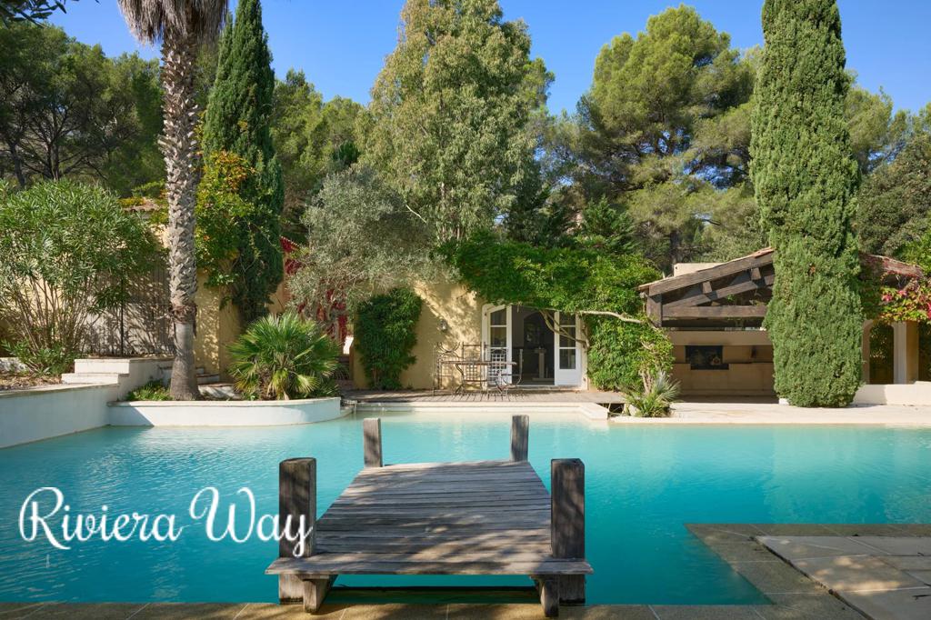 13-комн. вилла в Борм-Ле-Мимоза, фото №1, объявление №104501502