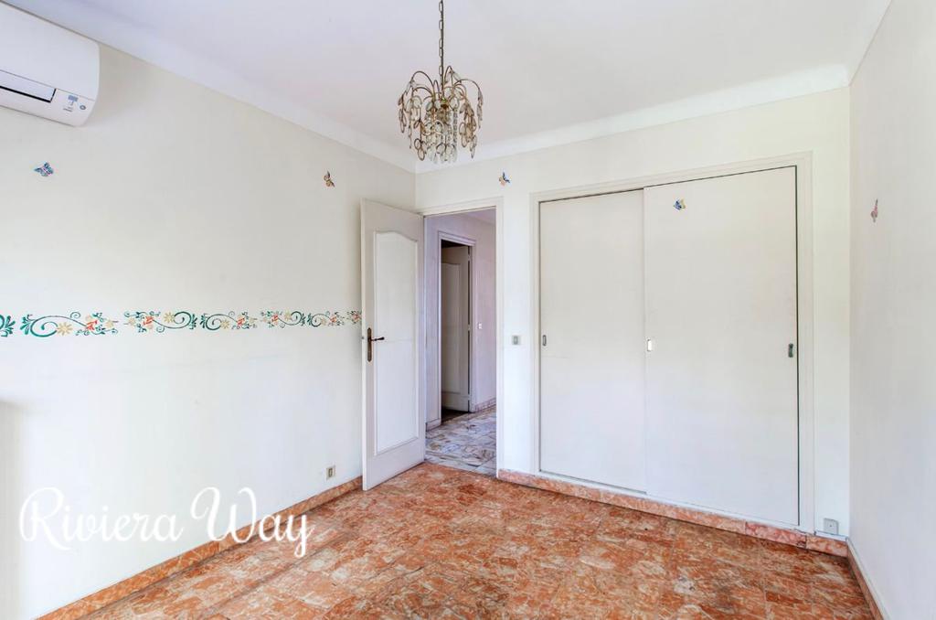3-комн. квартира в Ментоне, 68 м², фото №3, объявление №104751276