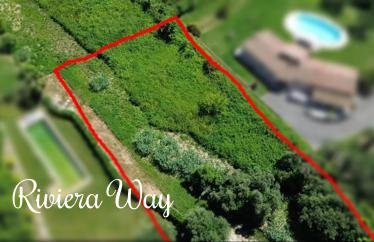 Земельный участок в Турет-Сюр-Луп