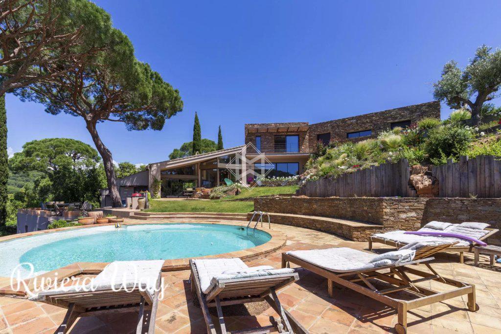 Вилла в Ла Круа-Вальме, 365 м², фото №1, объявление №104698650