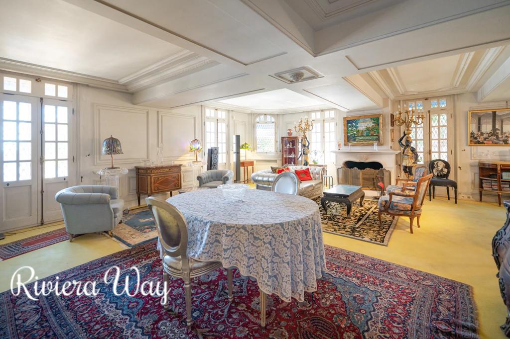 9-комн. вилла в Сен-Рафаэль, фото №2, объявление №104501460