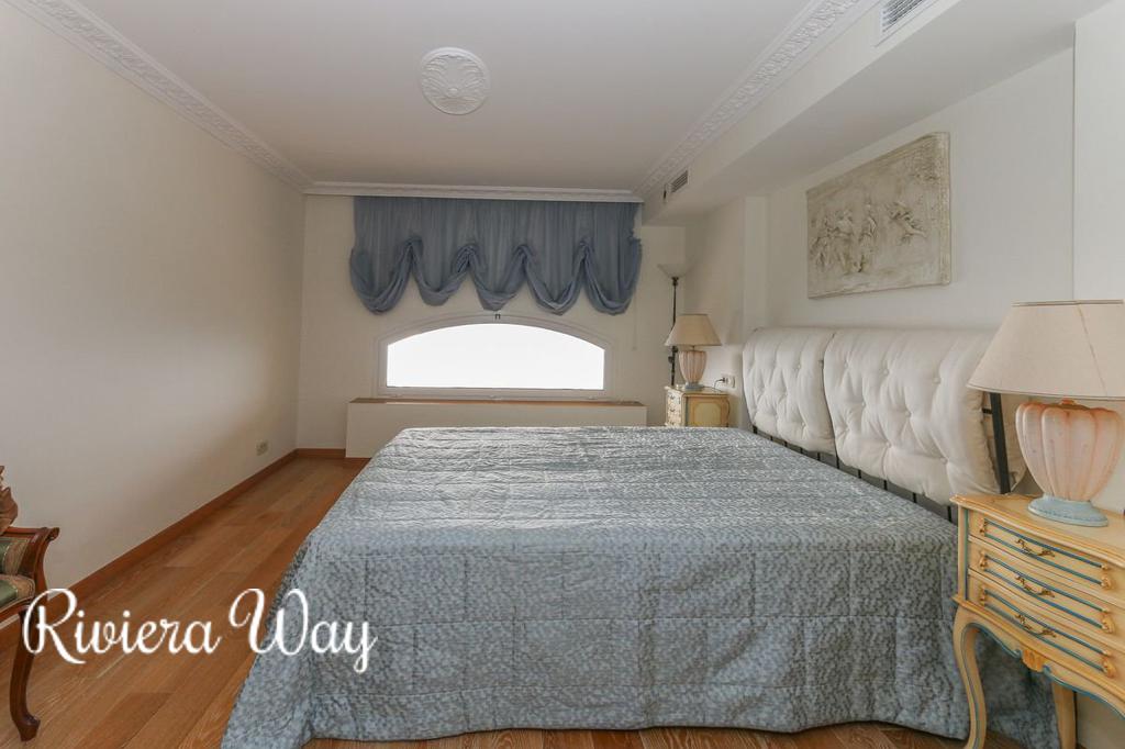 3-комн. квартира в Босолее, 142 м², фото №4, объявление №100677108